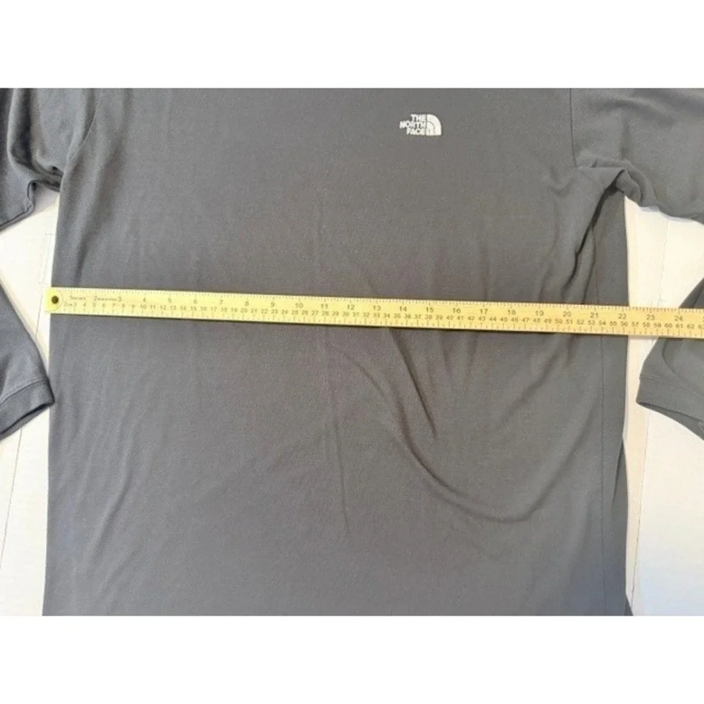 The North Face Mens VaporWick Long Sleeve Shirt XL Gray Performance Crew Neck
